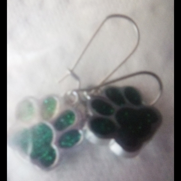 Earrings - Picture 2 of 4